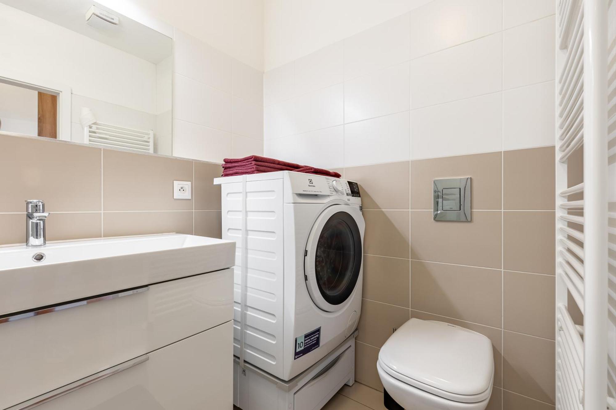 Leo - Ac & Free Parking Apartment