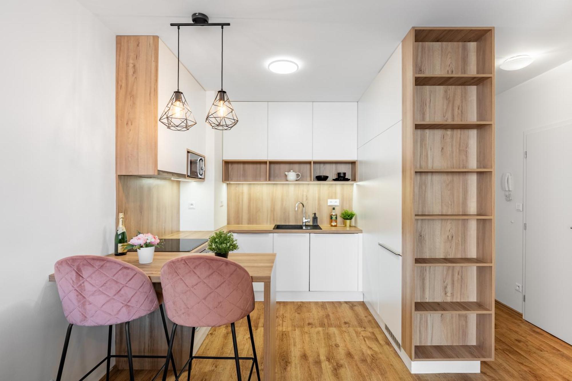 Leo - Ac & Free Parking Apartment Bratislava