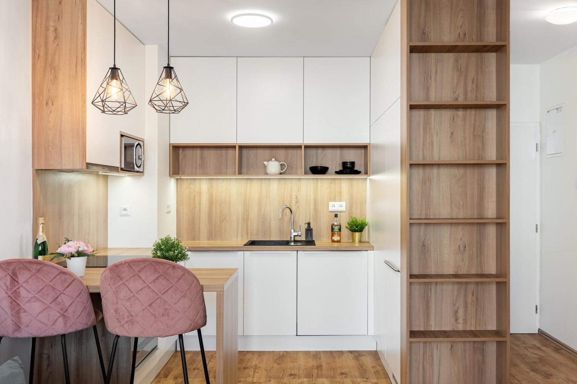 Apartment Leo - Ac & Free Parking Pressburg